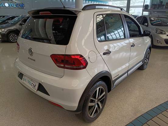 VOLKSWAGEN-FOX-1.6 MSI TOTAL FLEX XTREME 4P MANUAL VOLKSWAGEN-FOX-2020