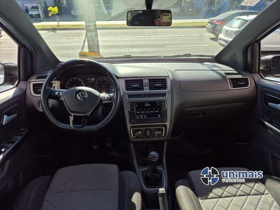 VOLKSWAGEN-FOX-2018