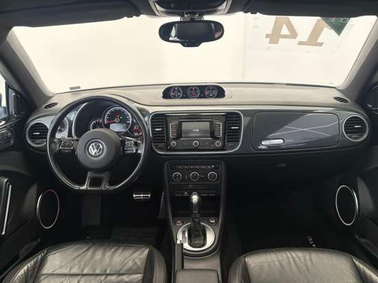 VOLKSWAGEN-FUSCA-2014