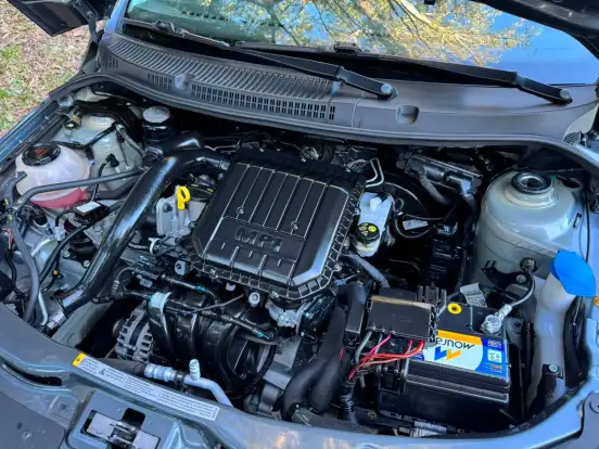 VOLKSWAGEN-GOL-2023