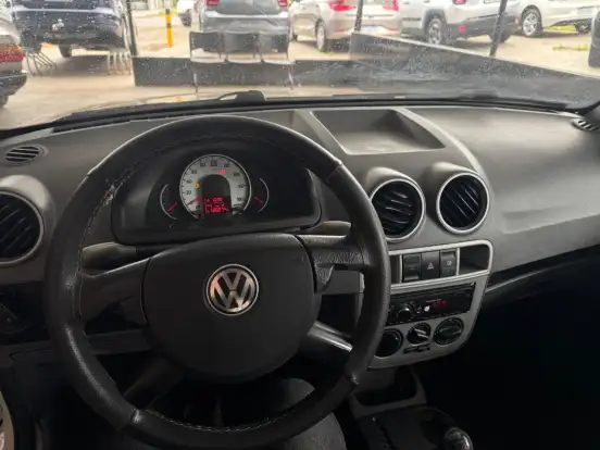 VOLKSWAGEN-GOL-1.0 MI 8V FLEX 4P MANUAL G.IV VOLKSWAGEN-GOL-2013