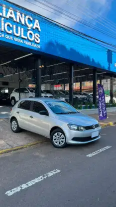 VOLKSWAGEN-GOL-2015