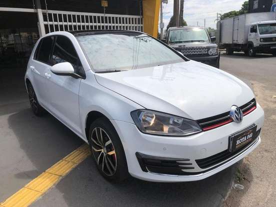 VOLKSWAGEN-GOLF-2014