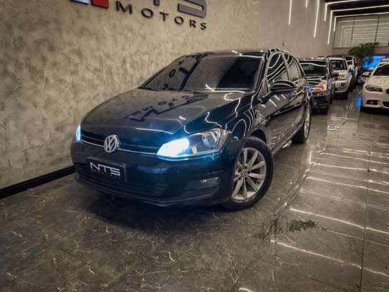 VOLKSWAGEN-GOLF-2014