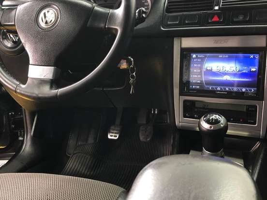 VOLKSWAGEN-GOLF-1.6 MI SPORTLINE 8V FLEX 4P MANUAL VOLKSWAGEN-GOLF-2008