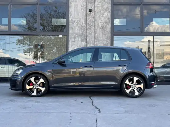VOLKSWAGEN-GOLF-2.0 TSI GTI 16V TURBO GASOLINA 4P AUTOMÁTICO VOLKSWAGEN-GOLF-2015