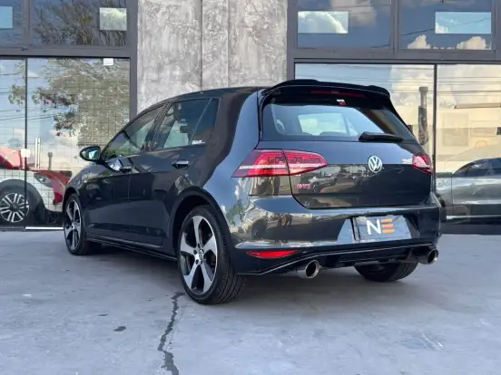 VOLKSWAGEN-GOLF-2.0 TSI GTI 16V TURBO GASOLINA 4P AUTOMÁTICO VOLKSWAGEN-GOLF-2015