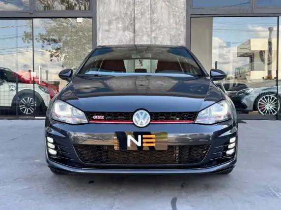 VOLKSWAGEN-GOLF-2.0 TSI GTI 16V TURBO GASOLINA 4P AUTOMÁTICO VOLKSWAGEN-GOLF-2015