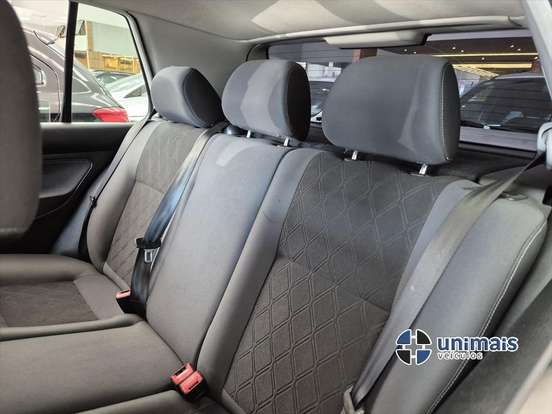 VOLKSWAGEN-GOLF-2014