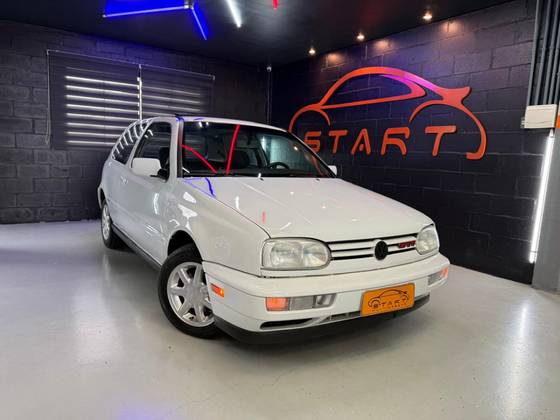 VOLKSWAGEN GOLF 2.0 MI GTI 8V GASOLINA 2P MANUAL