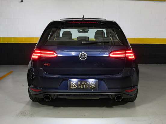 VOLKSWAGEN-GOLF-2.0 TSI GTI 16V TURBO GASOLINA 4P AUTOMÁTICO VOLKSWAGEN-GOLF-2017