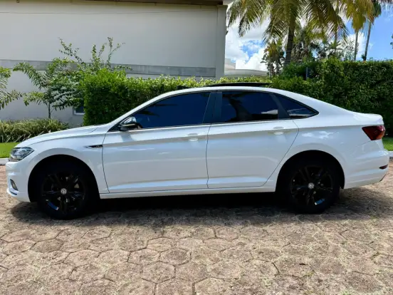 VOLKSWAGEN-JETTA-2019