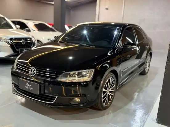 VOLKSWAGEN-JETTA-2011