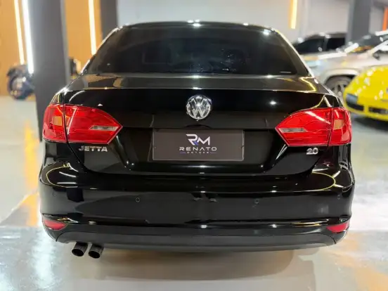VOLKSWAGEN-JETTA-2011