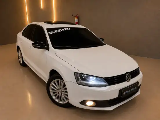 VOLKSWAGEN-JETTA-2014
