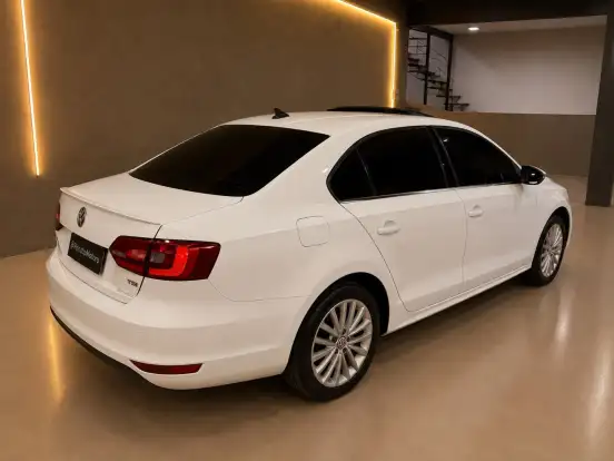 VOLKSWAGEN-JETTA-2.0 TSI HIGHLINE 211CV GASOLINA 4P TIPTRONIC VOLKSWAGEN-JETTA-2014