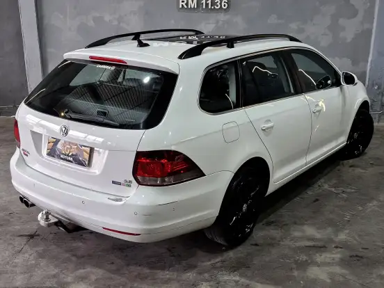 VOLKSWAGEN-JETTA-2.5 I VARIANT 20V 170CV GASOLINA 4P TIPTRONIC VOLKSWAGEN-JETTA-2012