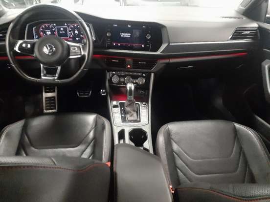 VOLKSWAGEN-JETTA-2019