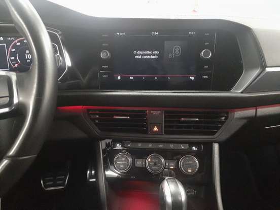 VOLKSWAGEN-JETTA-2019