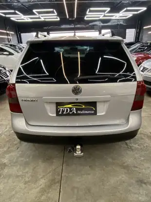 VOLKSWAGEN-PARATI-2008