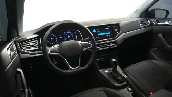 VOLKSWAGEN-POLO-2024