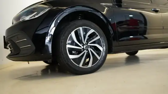 VOLKSWAGEN-POLO-2024