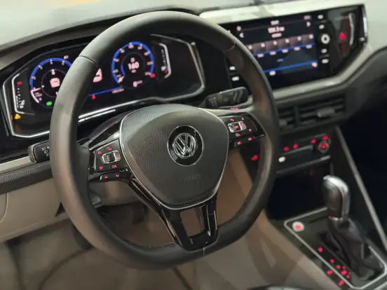 VOLKSWAGEN-POLO-1.0 200 TSI HIGHLINE AUTOMÁTICO VOLKSWAGEN-POLO-2018