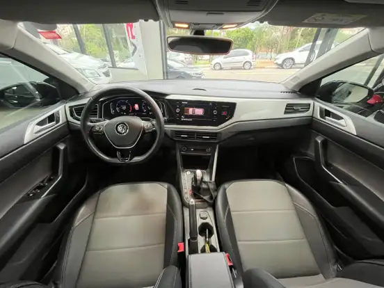 VOLKSWAGEN-POLO-1.0 200 TSI HIGHLINE AUTOMÁTICO VOLKSWAGEN-POLO-2019