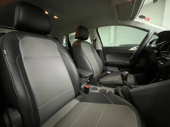 VOLKSWAGEN-POLO-2019
