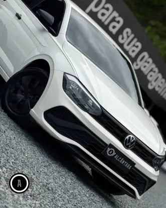 VOLKSWAGEN-POLO-2025