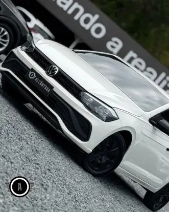 VOLKSWAGEN-POLO-2025