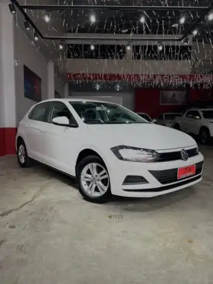 VOLKSWAGEN-POLO-2021