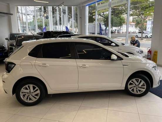 VOLKSWAGEN-POLO-2025