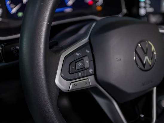 VOLKSWAGEN-POLO-1.0 170 TSI HIGHLINE AUTOMÁTICO VOLKSWAGEN-POLO-2025