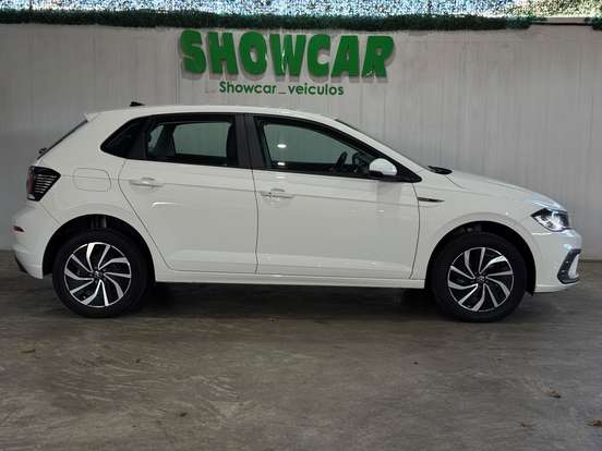 VOLKSWAGEN-POLO-2025