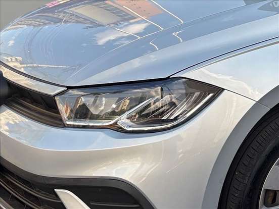 VOLKSWAGEN-POLO-2022