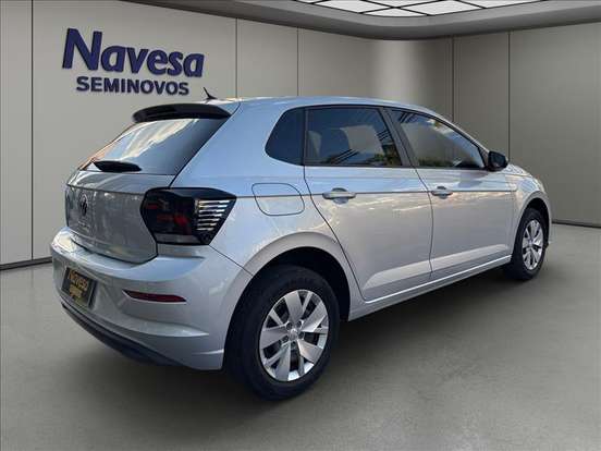 VOLKSWAGEN-POLO-2022