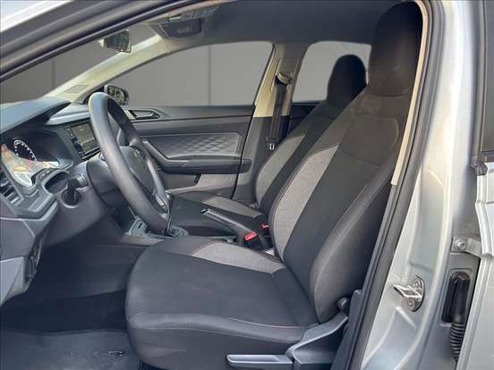 VOLKSWAGEN-POLO-2022