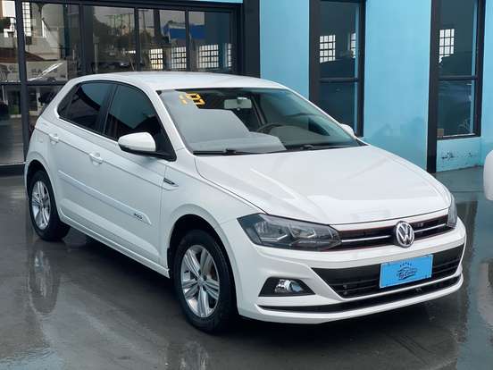 VOLKSWAGEN-POLO-2018