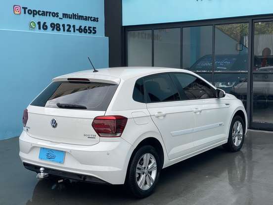 VOLKSWAGEN-POLO-2018