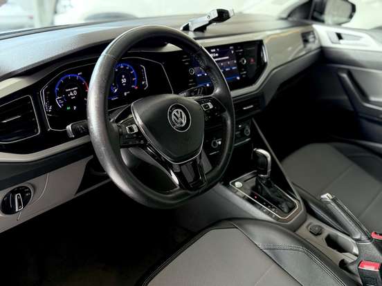 VOLKSWAGEN-POLO-2018