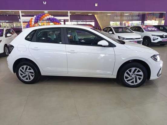 VOLKSWAGEN-POLO-2023
