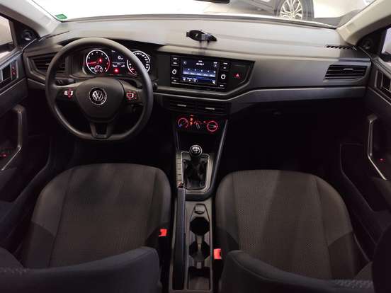 VOLKSWAGEN-POLO-2020