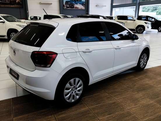 VOLKSWAGEN-POLO-1.0 MPI TOTAL FLEX MANUAL VOLKSWAGEN-POLO-2020