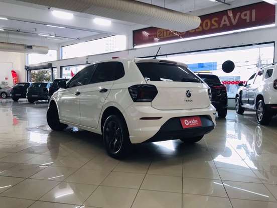 VOLKSWAGEN-POLO-2023