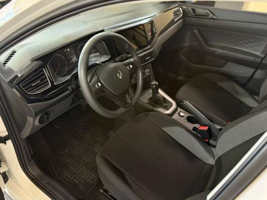 VOLKSWAGEN-POLO-1.0 MPI TRACK MANUAL VOLKSWAGEN-POLO-2024