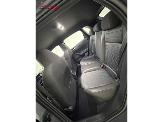 VOLKSWAGEN-POLO-2021