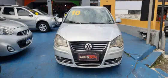 VOLKSWAGEN POLO SEDAN 1.6 MI COMFORTLINE 8V FLEX 4P AUTOMATIZADO