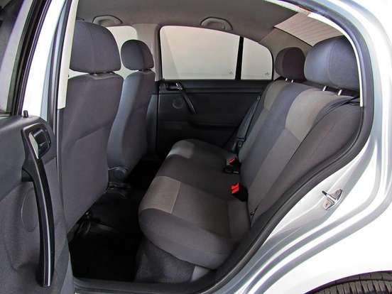 VOLKSWAGEN-POLO SEDAN-1.6 MI COMFORTLINE 8V FLEX 4P MANUAL VOLKSWAGEN-POLO SEDAN-2007