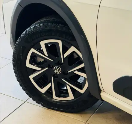 VOLKSWAGEN-SAVEIRO-2024